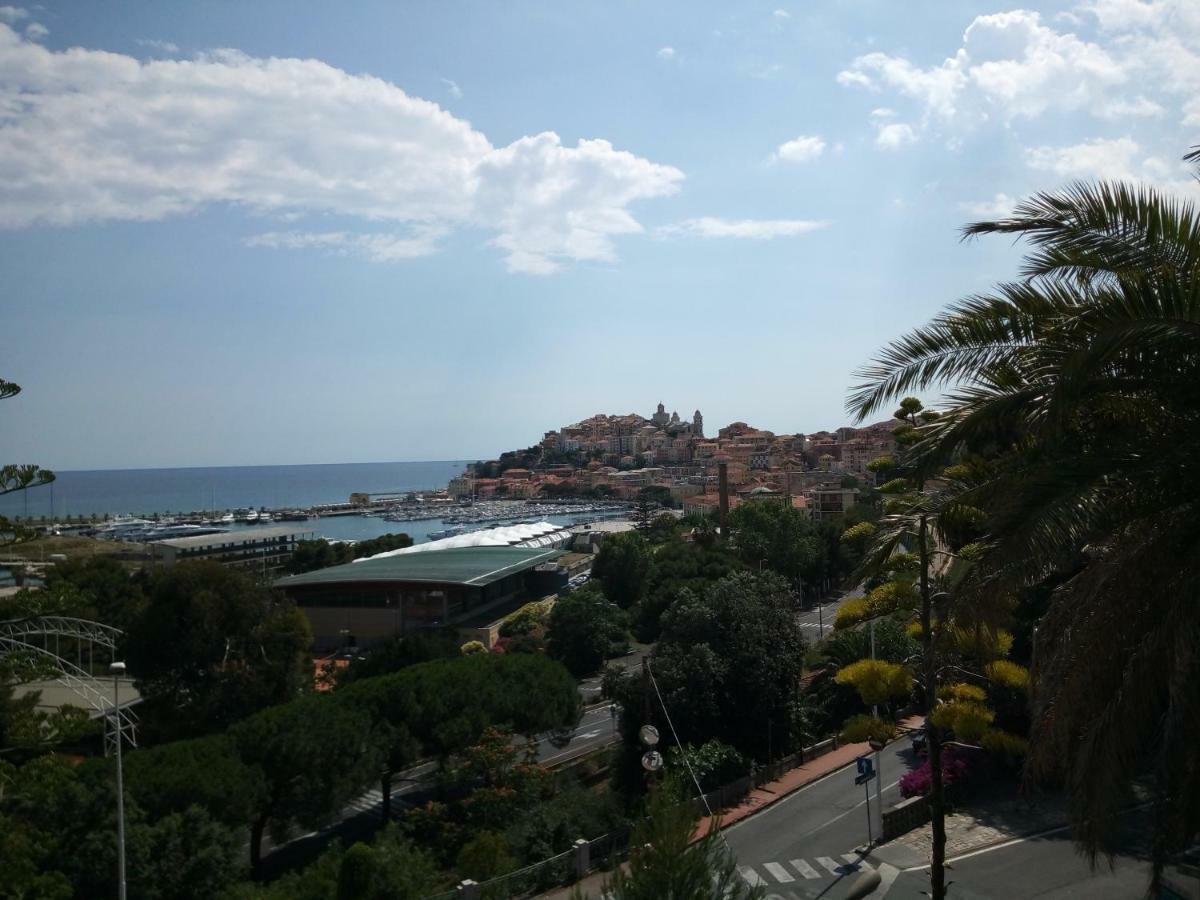 St George Villa Imperia Ngoại thất bức ảnh