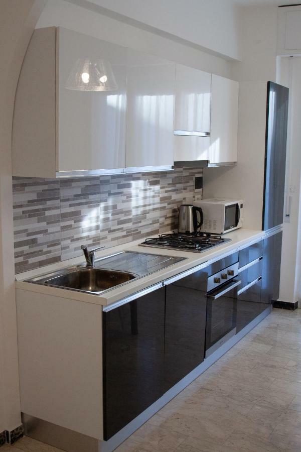 St George Villa Imperia Ngoại thất bức ảnh
